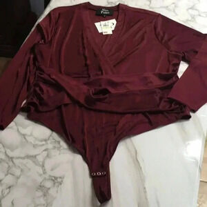 Women’s bodysuit size 4X